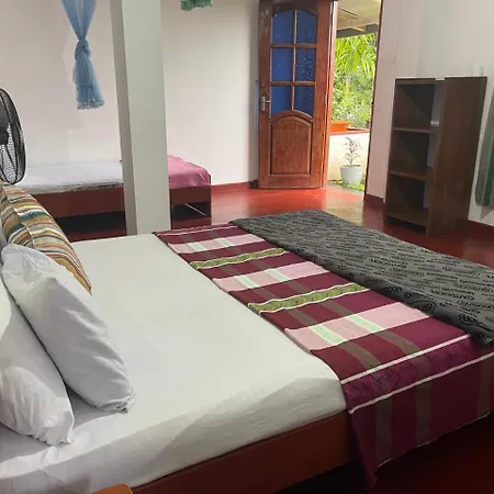 Top Heaven Ella Room photo